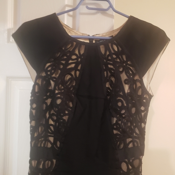 Dress - Picture 2 of 4